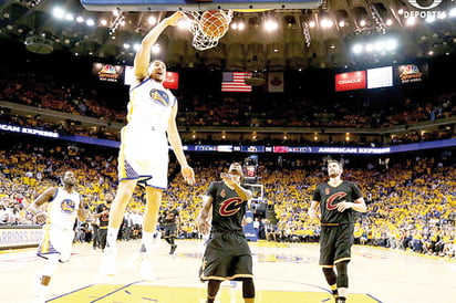 Warriors liga segundo triunfo