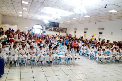 Se gradúan alumnos de educación inicial