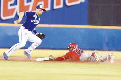 Acereros visitan a los Diablos Rojos