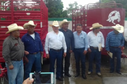 Aprueban 18 proyectos a productores rurales