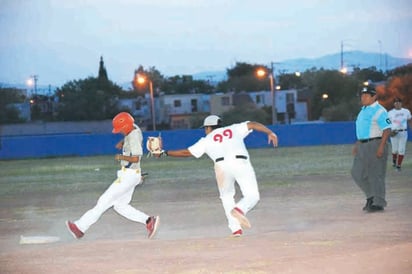 Por iniciar softbol fronterense