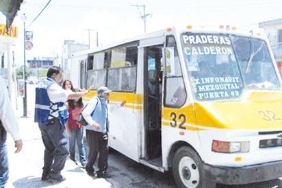 Trabajar con camiones chatarra