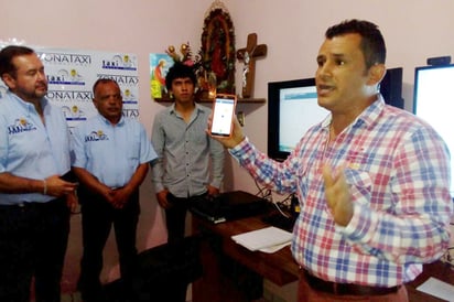 inauguran App ‘Taxi Amigo’