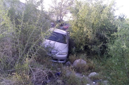 Balean a vendedor de auto