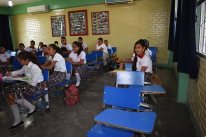 Pocos alumnos fueron a clases por el eclipse