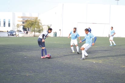 Total desorden en futbol de Veteranos