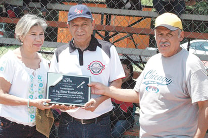 Homenaje a Héctor Rendón García