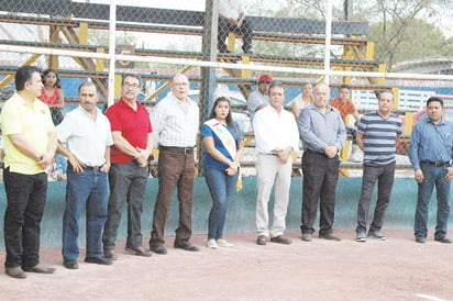 Inauguraron Softbol del Club Amimem