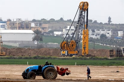 Inicia Israel el muro subterráneo con Gaza