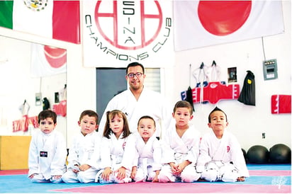 Invitan a clases de karate