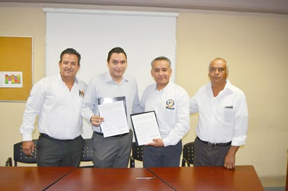 Firma convenio Fundación Pape