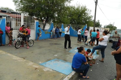 Escuela seguirá tomada