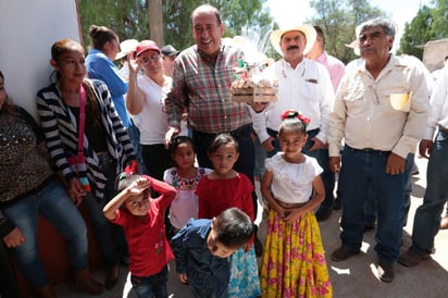 Independencia con habitantes del Cañón de la Ventura