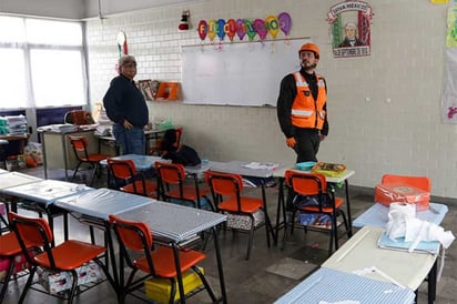 'No basta tener el dictamen para regresar a clases'