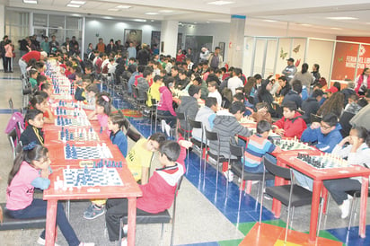 Efectúan Torneo de Ajedréz