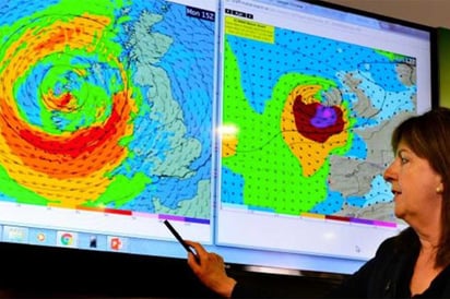 Huracán 'Ofelia' amenaza a Irlanda