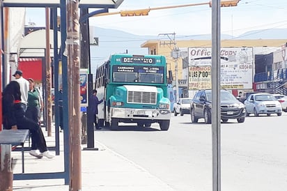 En crisis transportistas renuncian a concesión