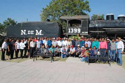 Celebran Día del Ferrocarrilero