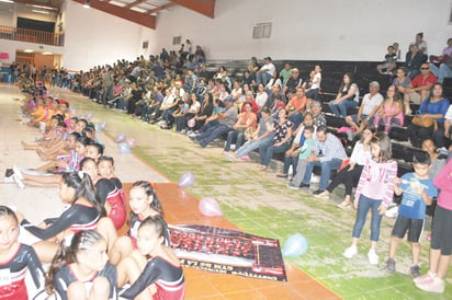 Éxito en Torneo de Gimnasia