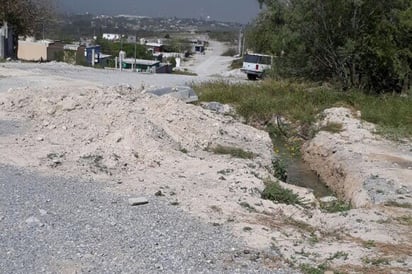 Dejan inconclusa obra de Introducción de agua potable