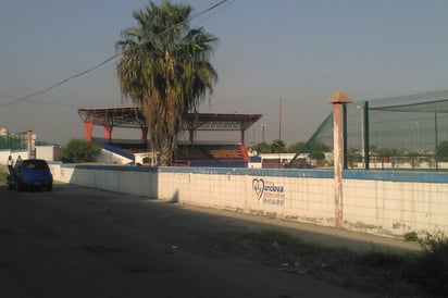 Destrozan barda de la Unidad Deportiva