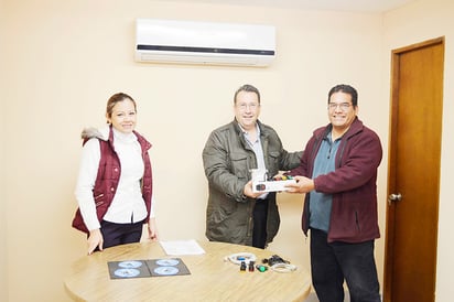 Zama Automotriz entrega donativo al CECATI Nº 9