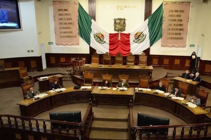 Diputados del PAN se ausentan de toma de protesta de Riquelme