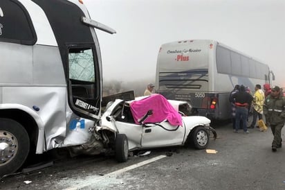 Deja carambola dos muertos y 6 lesionados