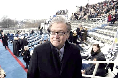 Bannon se desdice y ofrece disculpa a Trump