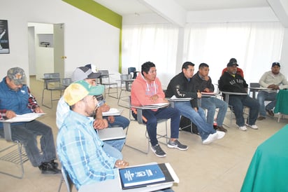 Realizan junta de promoción