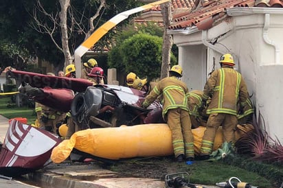 Muere un transeúnte al caerle helicóptero encima