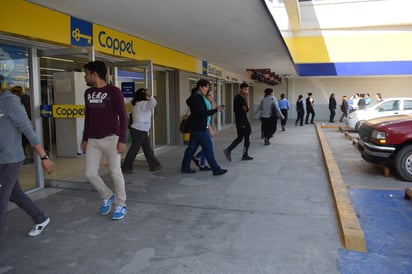 Falsa alarma de incendio en Coppel