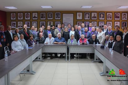 Celebran reunión de Historiadores y Cronistas