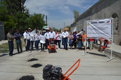 Arrancan obras de embanquetado y bacheo