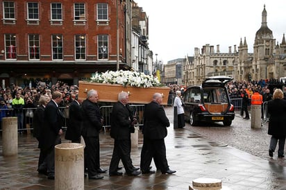 Miles dan último adiós a Stephen Hawking