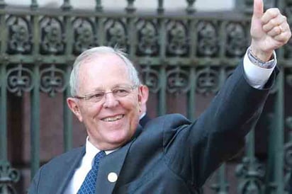 Apoyan destitución del presidente Kuczynski