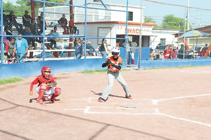 Blue Jays vapulea a Rieleros