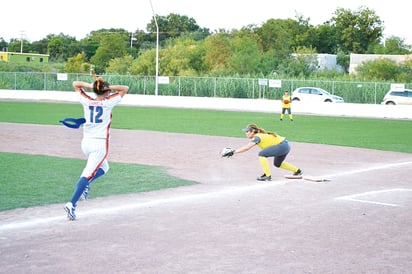 Preparan inicio de softbol femenil