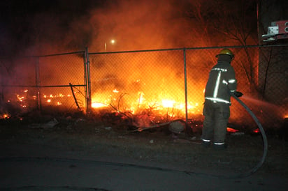 Amenazó fuego a dos viviendas