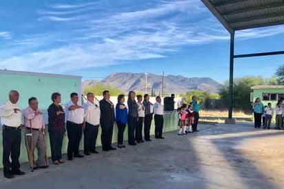 Encabezan lunes cívico en la primaria Niños Héroes