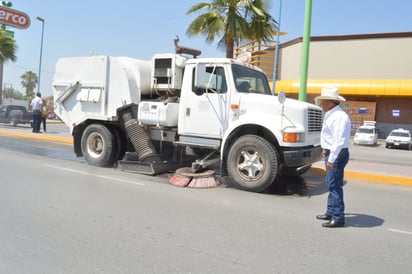 Adquirirá el Municipio barredora industrial