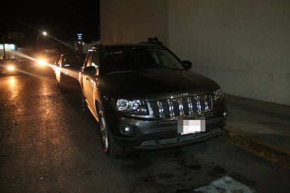 Roban lujosa Jeep Patriot