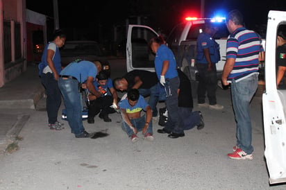 Enfrenta a policías