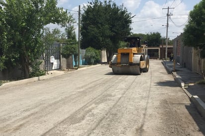 Pavimentan las calles Nogal y Álamo