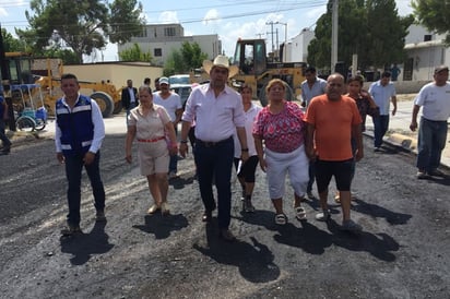 Pavimentan la Calle Jaime Nunó