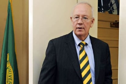 Kenneth Starr dice no deberle una disculpa a Lewinsky