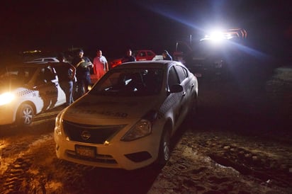 Asaltan a taxista a punta de cuchillo