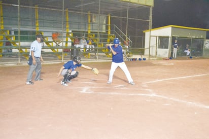 Diablos ganan en la Intermedia