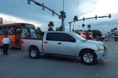 Policía sigue detenido por atropellar a niña