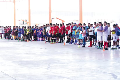 Inauguran futbol botanero